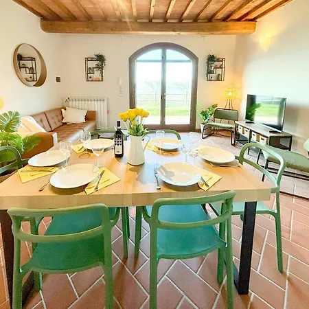 Daire Tuscan With Panoramic Views In Iano *