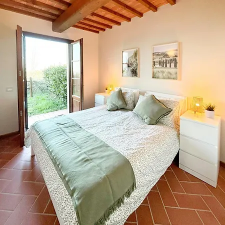 Tuscan With Panoramic Views In Iano *