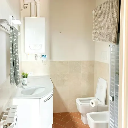 Tuscan With Panoramic Views In Iano La Cava