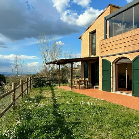 Tuscan With Panoramic Views In Iano *