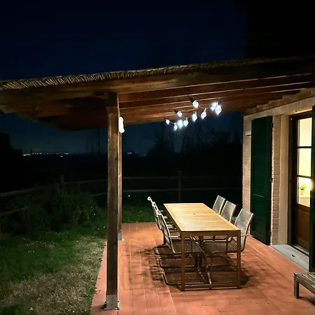 Tuscan With Panoramic Views In Iano La Cava