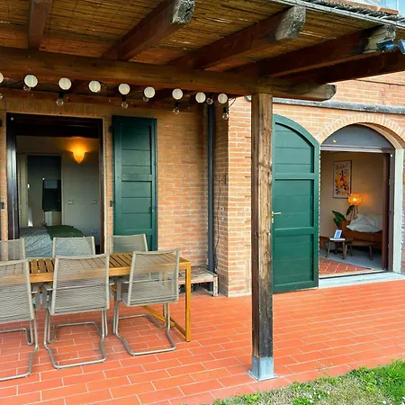 Daire Tuscan With Panoramic Views In Iano