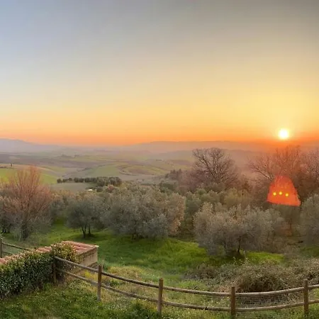 Tuscan With Panoramic Views In Iano *
