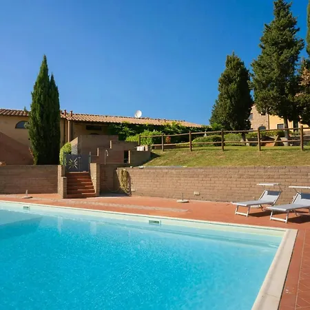 Tuscan With Panoramic Views In Iano *