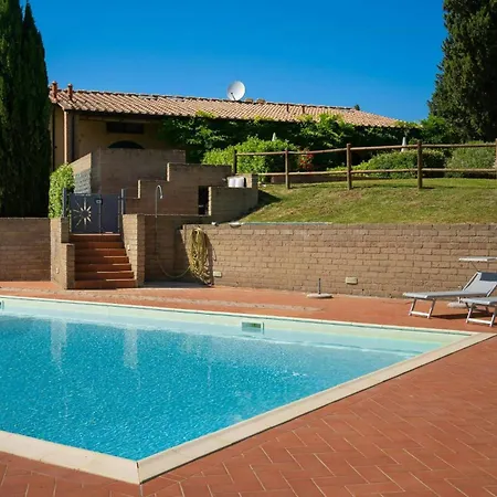 Tuscan With Panoramic Views In Iano Daire La Cava
