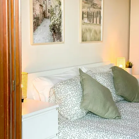 Tuscan With Panoramic Views In Iano *