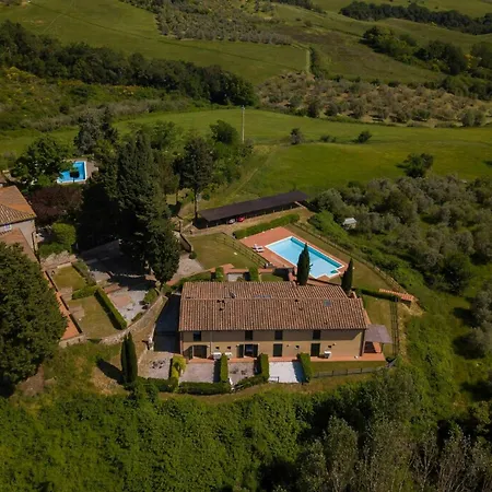 Tuscan With Panoramic Views In Iano La Cava